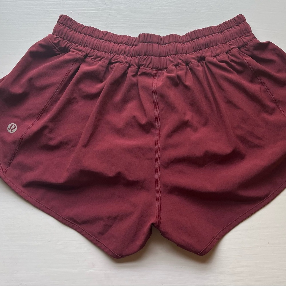 Burgundy hotty hot shorts 2.5 inch